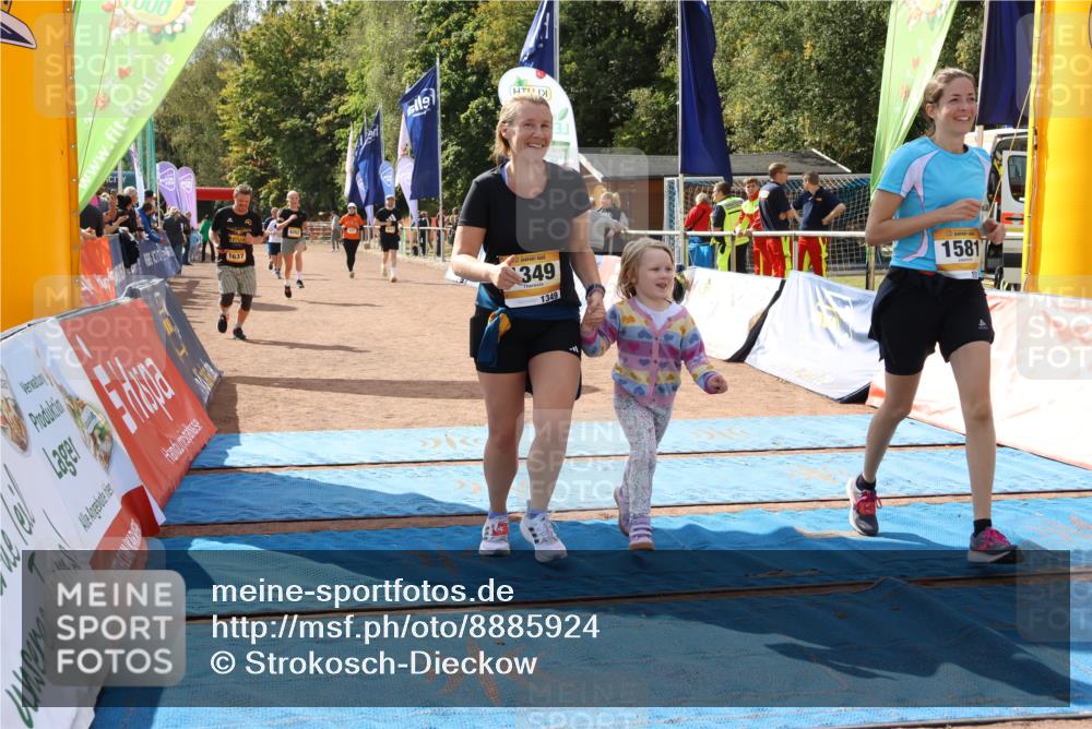 14.09.2025 - Airport Race Strokosch-Dieckow http://msf.ph/oto/8885924 14.09.2025 12:51:51 Ziel 317, 352, 1349, 1581, 1637, 2013, 4212, 4262 meine-sportfotos.de