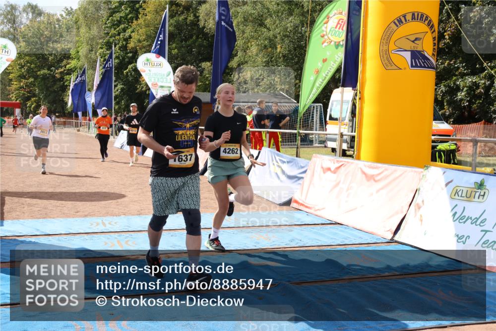 14.09.2025 - Airport Race Strokosch-Dieckow http://msf.ph/oto/8885947 14.09.2025 12:51:56 Ziel 317, 1637, 1981, 2013, 4212, 4262 meine-sportfotos.de