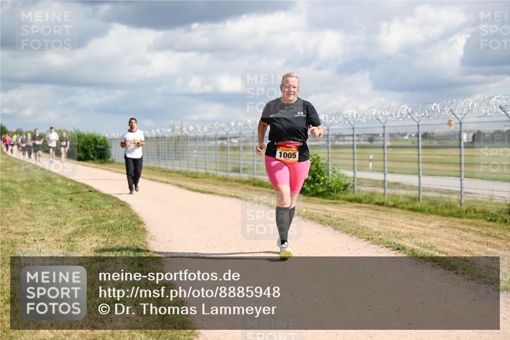 14.09.2025 - Airport Race Dr. Thomas Lammeyer http://msf.ph/oto/8885948 14.09.2025 12:44:46 Laufen 1005 meine-sportfotos.de