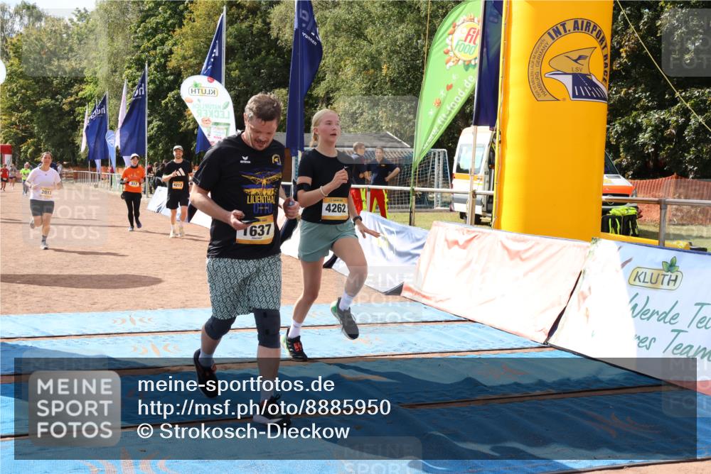 14.09.2025 - Airport Race Strokosch-Dieckow http://msf.ph/oto/8885950 14.09.2025 12:51:56 Ziel 317, 1637, 1981, 2013, 4212, 4262 meine-sportfotos.de