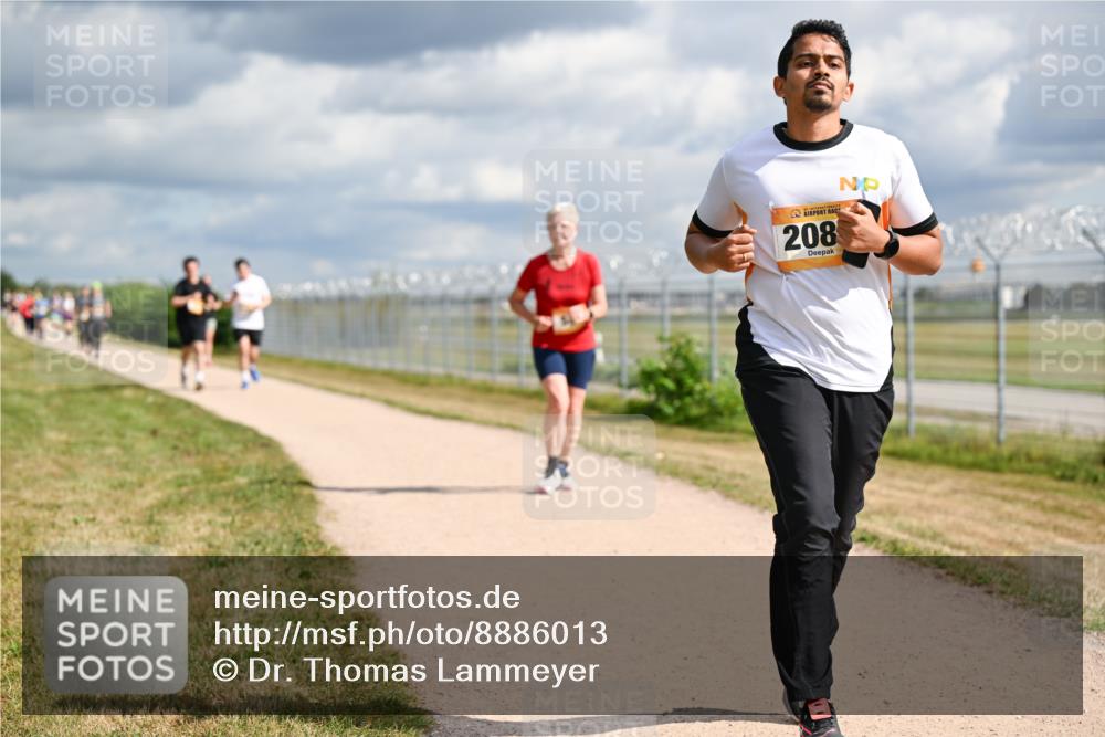 14.09.2025 - Airport Race Dr. Thomas Lammeyer http://msf.ph/oto/8886013 14.09.2025 12:44:54 Laufen 208 meine-sportfotos.de