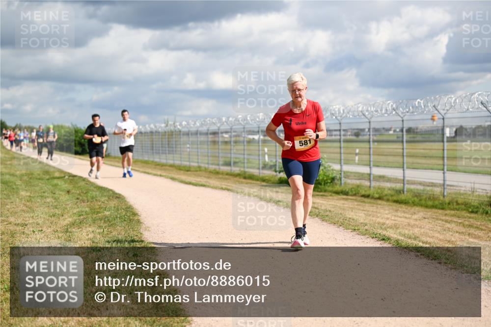 14.09.2025 - Airport Race Dr. Thomas Lammeyer http://msf.ph/oto/8886015 14.09.2025 12:44:55 Laufen 581 meine-sportfotos.de