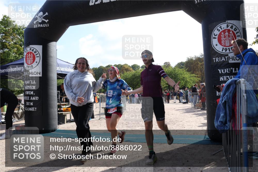 14.09.2025 - Stadtparktriathlon Strokosch-Dieckow http://msf.ph/oto/8886022 14.09.2025 11:09:08 Ziel 591 meine-sportfotos.de