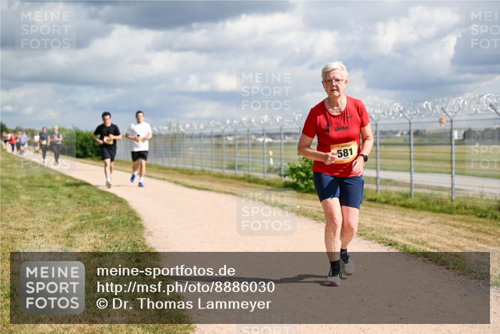 14.09.2025 - Airport Race Dr. Thomas Lammeyer http://msf.ph/oto/8886030 14.09.2025 12:44:56 Laufen 581 meine-sportfotos.de