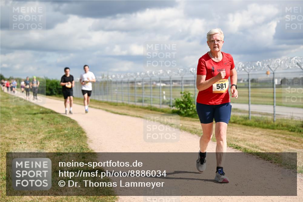 14.09.2025 - Airport Race Dr. Thomas Lammeyer http://msf.ph/oto/8886034 14.09.2025 12:44:56 Laufen 581 meine-sportfotos.de