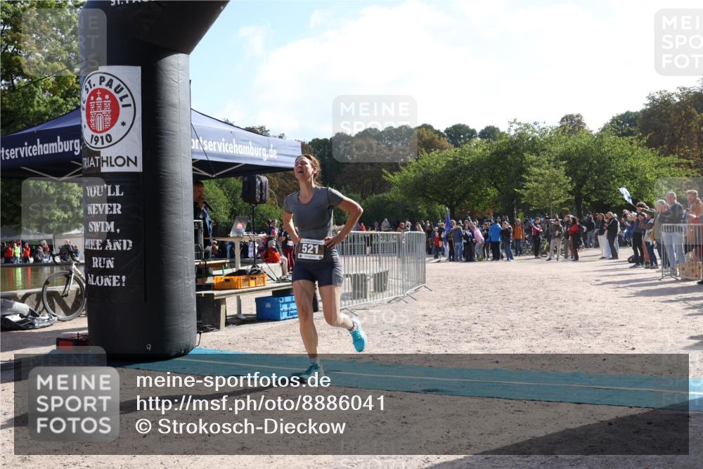 14.09.2025 - Stadtparktriathlon Strokosch-Dieckow http://msf.ph/oto/8886041 14.09.2025 11:11:07 Ziel 521 meine-sportfotos.de