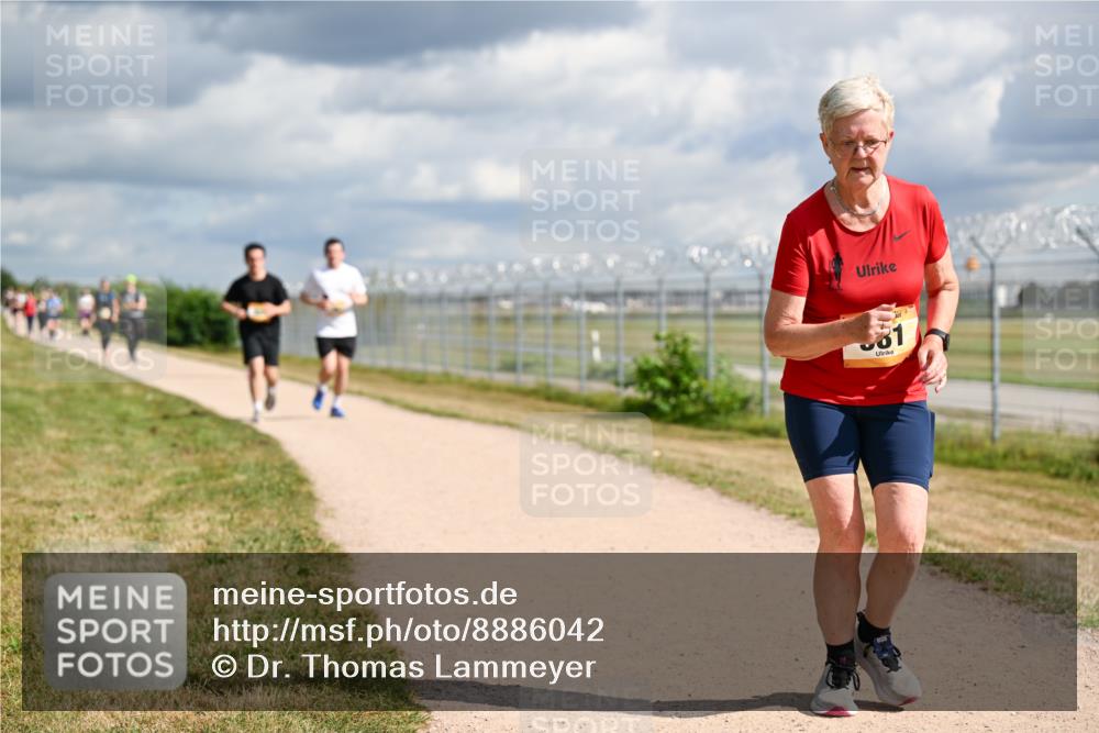 14.09.2025 - Airport Race Dr. Thomas Lammeyer http://msf.ph/oto/8886042 14.09.2025 12:44:57 Laufen 81 meine-sportfotos.de