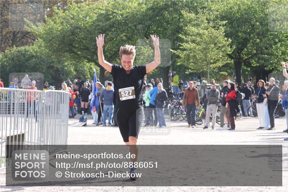 14.09.2025 - Stadtparktriathlon Strokosch-Dieckow http://msf.ph/oto/8886051 14.09.2025 11:11:16 Ziel 527 meine-sportfotos.de