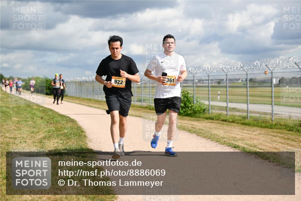 14.09.2025 - Airport Race Dr. Thomas Lammeyer http://msf.ph/oto/8886069 14.09.2025 12:45:02 Laufen 922, 361 meine-sportfotos.de