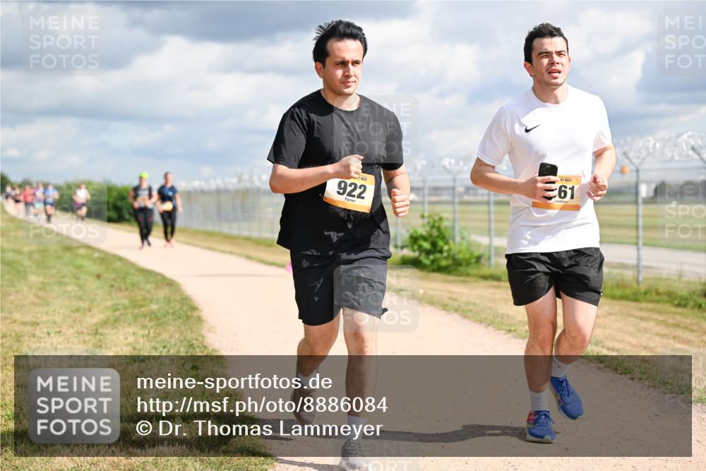 14.09.2025 - Airport Race Dr. Thomas Lammeyer http://msf.ph/oto/8886084 14.09.2025 12:45:03 Laufen 922, 61 meine-sportfotos.de