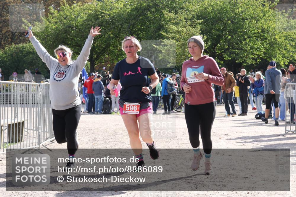 14.09.2025 - Stadtparktriathlon Strokosch-Dieckow http://msf.ph/oto/8886089 14.09.2025 11:12:25 Ziel 596 meine-sportfotos.de