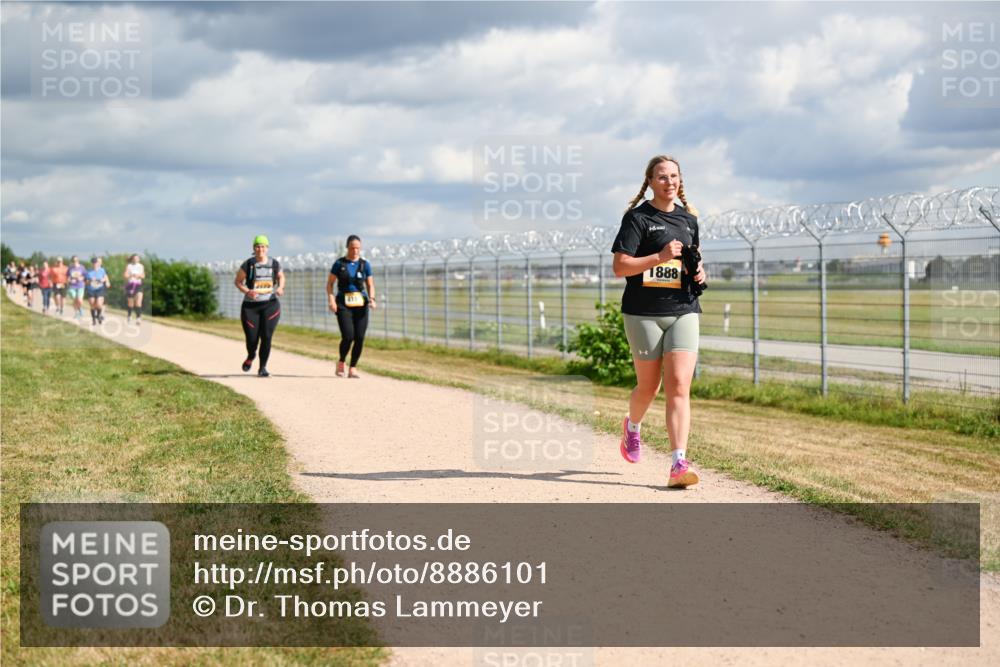 14.09.2025 - Airport Race Dr. Thomas Lammeyer http://msf.ph/oto/8886101 14.09.2025 12:45:06 Laufen 1888 meine-sportfotos.de