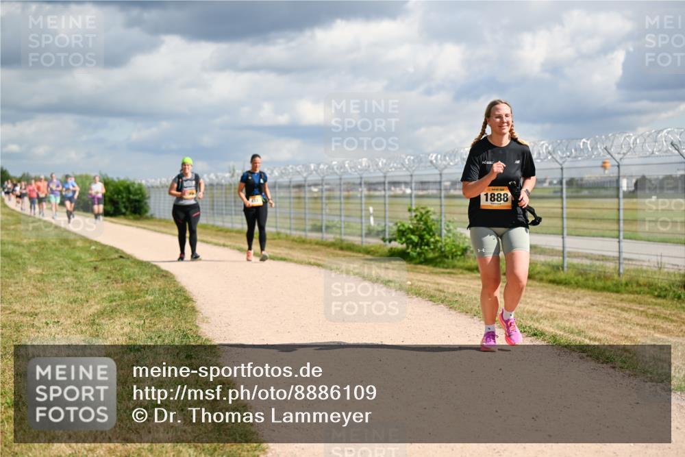 14.09.2025 - Airport Race Dr. Thomas Lammeyer http://msf.ph/oto/8886109 14.09.2025 12:45:07 Laufen 1888 meine-sportfotos.de