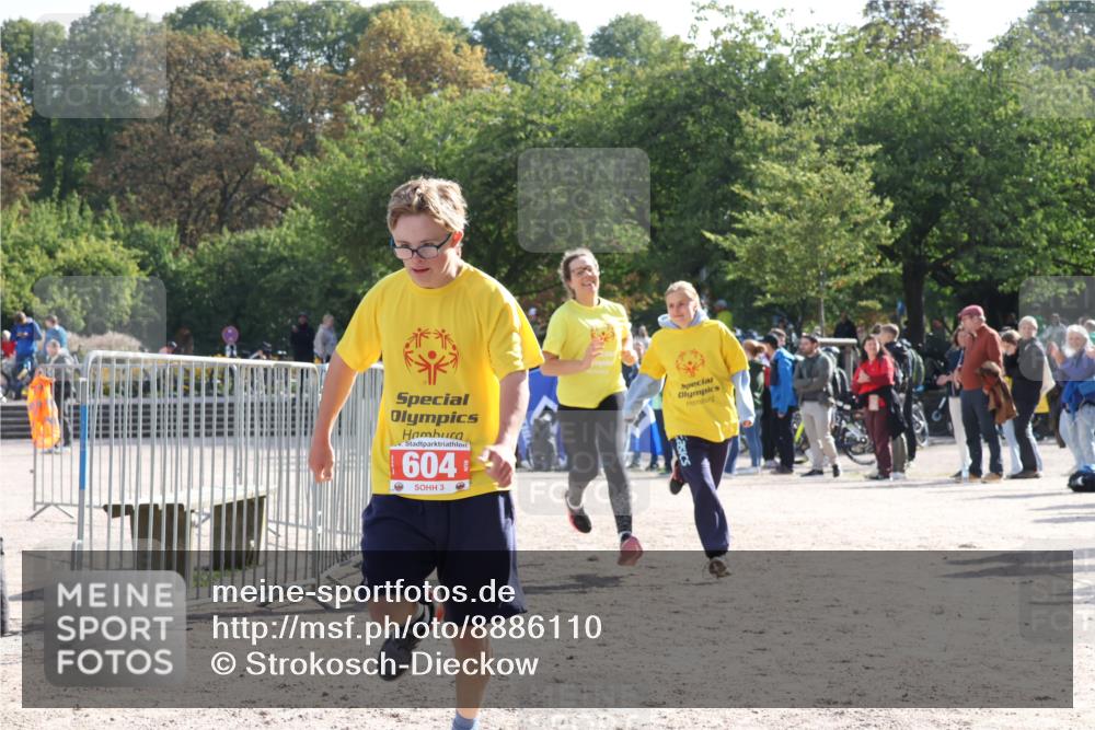 14.09.2025 - Stadtparktriathlon Strokosch-Dieckow http://msf.ph/oto/8886110 14.09.2025 11:13:04 Ziel 604 meine-sportfotos.de