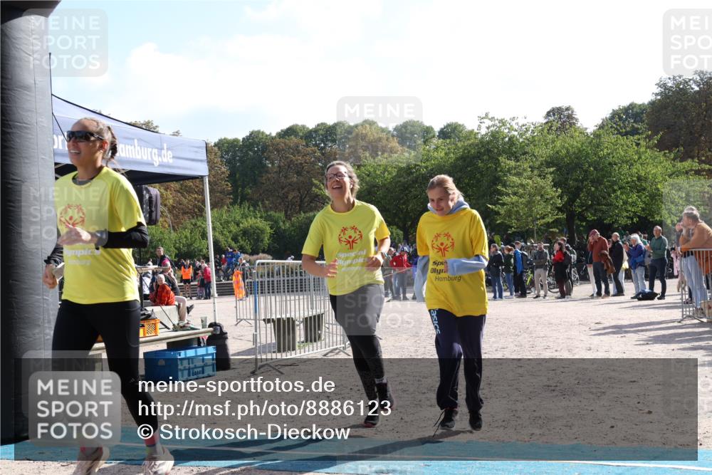 14.09.2025 - Stadtparktriathlon Strokosch-Dieckow http://msf.ph/oto/8886123 14.09.2025 11:13:06 Ziel 604 meine-sportfotos.de