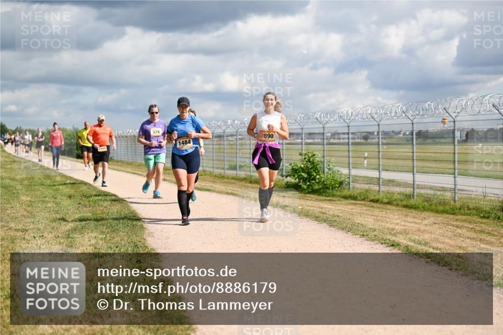 14.09.2025 - Airport Race Dr. Thomas Lammeyer http://msf.ph/oto/8886179 14.09.2025 12:45:21 Laufen 579, 1484, 890 meine-sportfotos.de