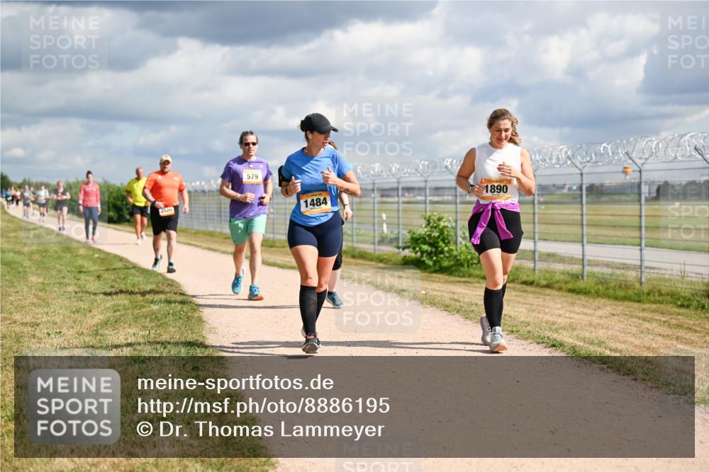14.09.2025 - Airport Race Dr. Thomas Lammeyer http://msf.ph/oto/8886195 14.09.2025 12:45:23 Laufen 2120, 579, 1484, 1890 meine-sportfotos.de