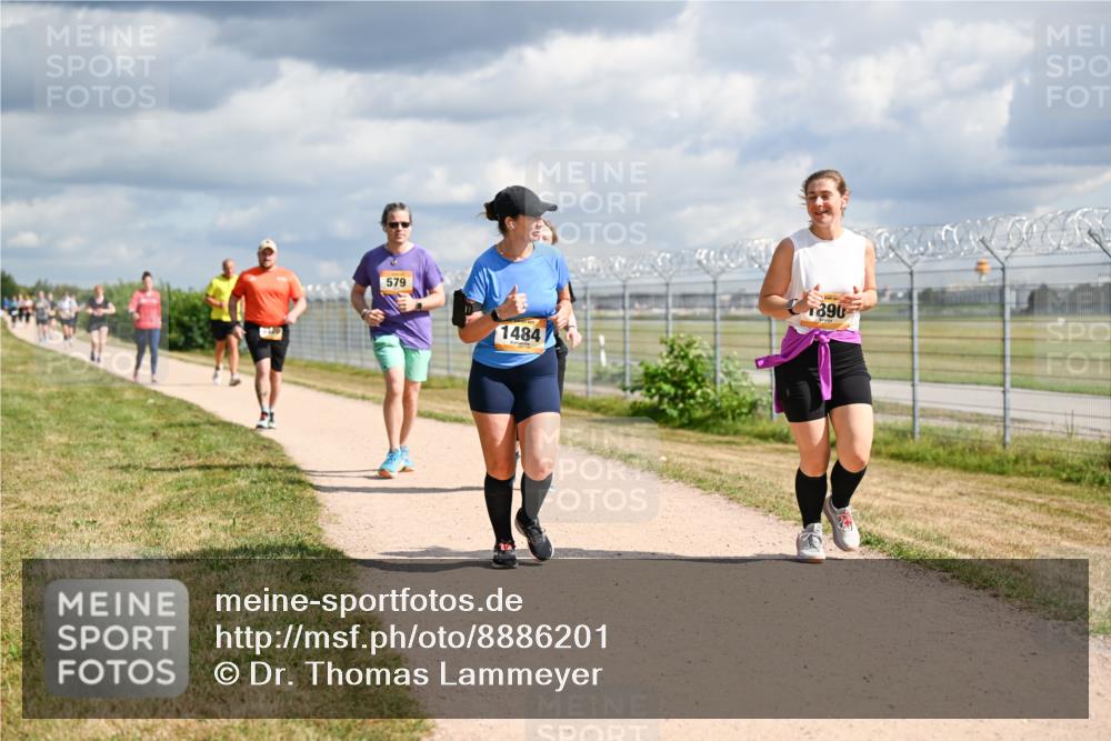 14.09.2025 - Airport Race Dr. Thomas Lammeyer http://msf.ph/oto/8886201 14.09.2025 12:45:23 Laufen 579, 1484, 1890 meine-sportfotos.de