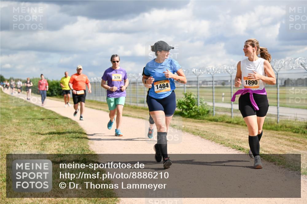 14.09.2025 - Airport Race Dr. Thomas Lammeyer http://msf.ph/oto/8886210 14.09.2025 12:45:23 Laufen 579, 1484, 1890 meine-sportfotos.de