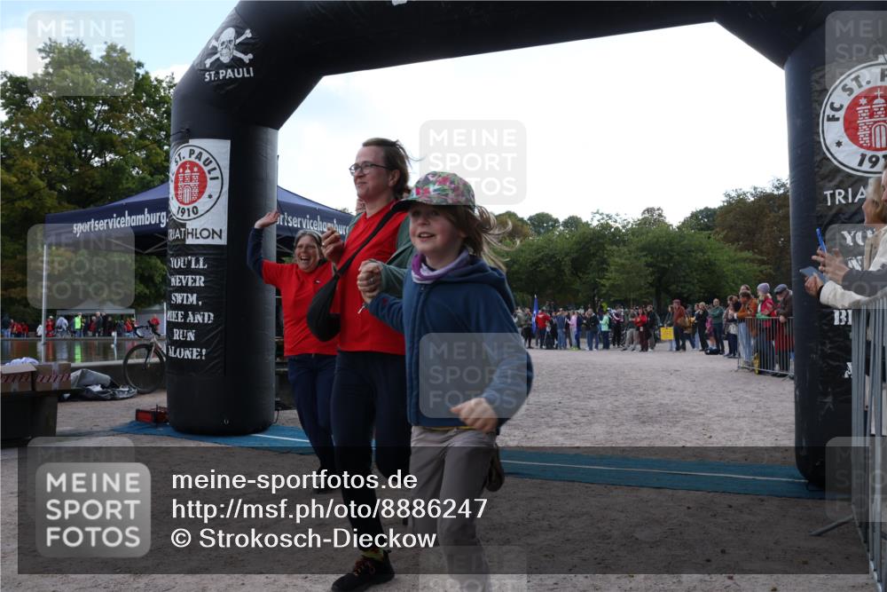 14.09.2025 - Stadtparktriathlon Strokosch-Dieckow http://msf.ph/oto/8886247 14.09.2025 11:15:49 Ziel 542 meine-sportfotos.de