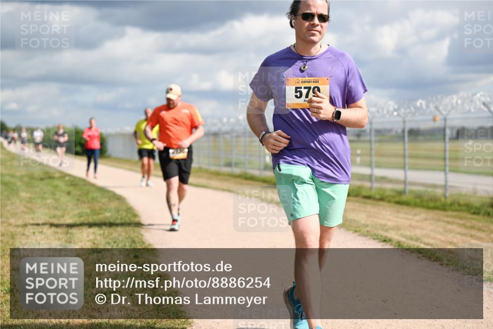 14.09.2025 - Airport Race Dr. Thomas Lammeyer http://msf.ph/oto/8886254 14.09.2025 12:45:27 Laufen 579 meine-sportfotos.de