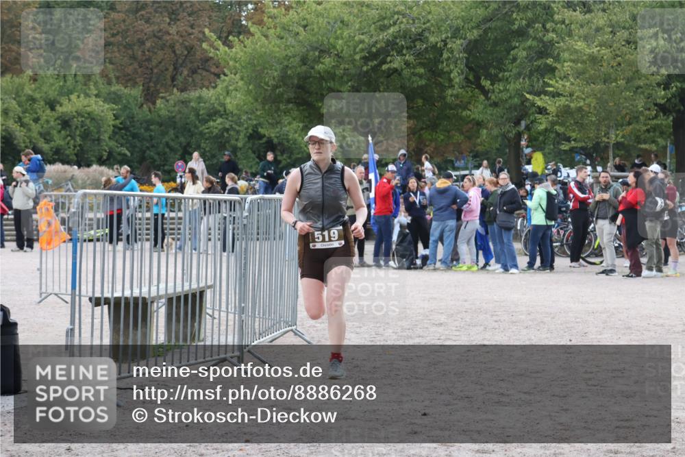 14.09.2025 - Stadtparktriathlon Strokosch-Dieckow http://msf.ph/oto/8886268 14.09.2025 11:16:19 Ziel 519 meine-sportfotos.de