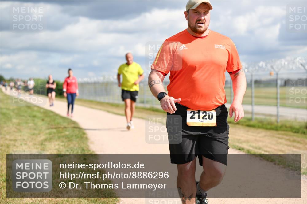 14.09.2025 - Airport Race Dr. Thomas Lammeyer http://msf.ph/oto/8886296 14.09.2025 12:45:30 Laufen 2120 meine-sportfotos.de