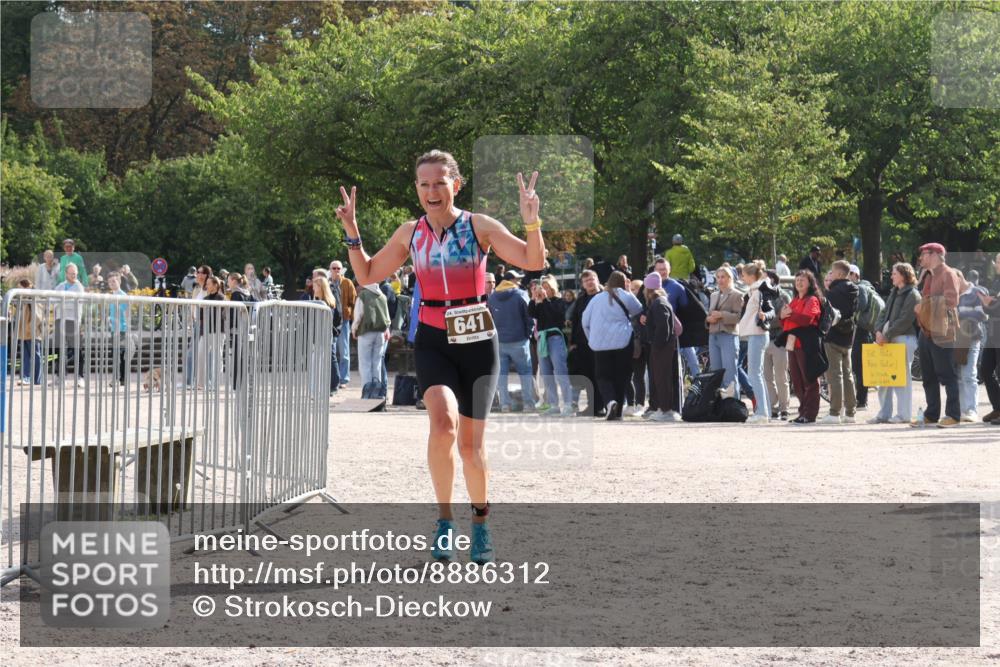 14.09.2025 - Stadtparktriathlon Strokosch-Dieckow http://msf.ph/oto/8886312 14.09.2025 11:18:38 Ziel 641 meine-sportfotos.de