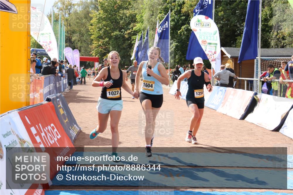 14.09.2025 - Airport Race Strokosch-Dieckow http://msf.ph/oto/8886344 14.09.2025 12:52:36 Ziel 138, 461, 659, 1022, 1256, 1476, 1535, 1604, 2041 meine-sportfotos.de