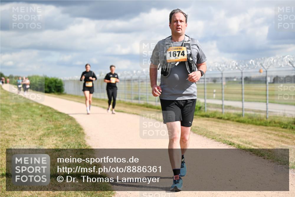 14.09.2025 - Airport Race Dr. Thomas Lammeyer http://msf.ph/oto/8886361 14.09.2025 12:45:51 Laufen 1674 meine-sportfotos.de