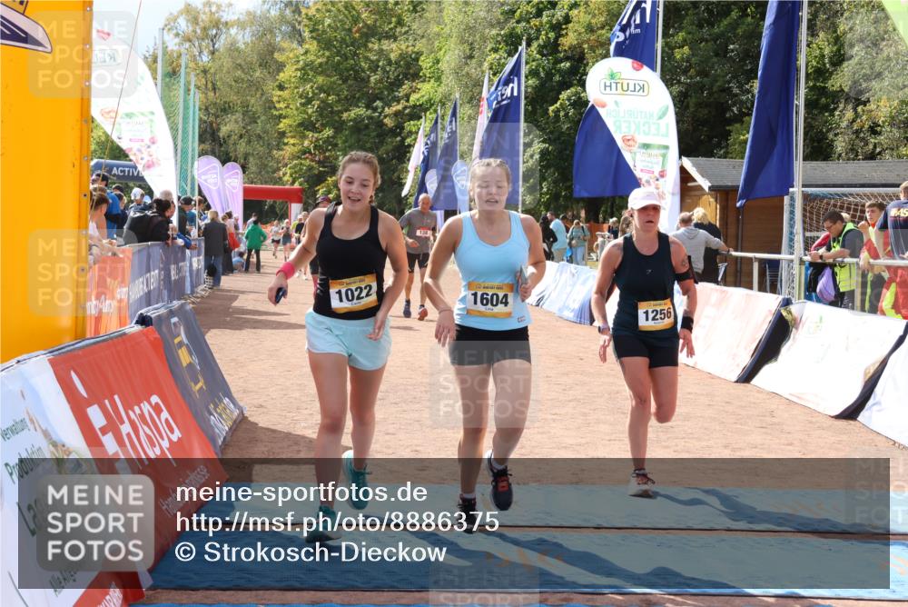 14.09.2025 - Airport Race Strokosch-Dieckow http://msf.ph/oto/8886375 14.09.2025 12:52:37 Ziel 138, 461, 659, 1022, 1256, 1476, 1535, 1604, 2041 meine-sportfotos.de