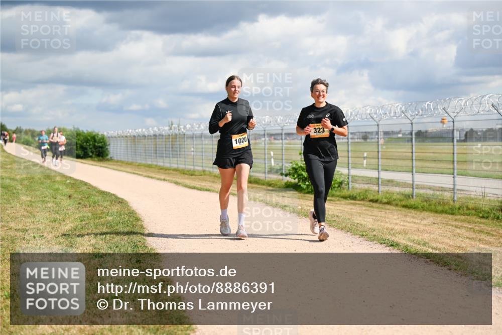 14.09.2025 - Airport Race Dr. Thomas Lammeyer http://msf.ph/oto/8886391 14.09.2025 12:45:55 Laufen 1020, 323 meine-sportfotos.de