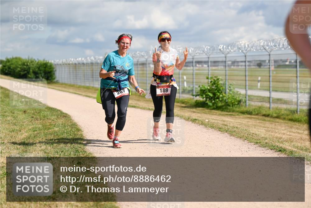 14.09.2025 - Airport Race Dr. Thomas Lammeyer http://msf.ph/oto/8886462 14.09.2025 12:46:13 Laufen 267, 189 meine-sportfotos.de