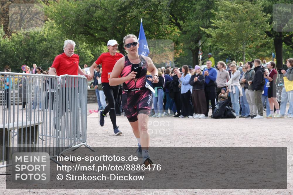 14.09.2025 - Stadtparktriathlon Strokosch-Dieckow http://msf.ph/oto/8886476 14.09.2025 11:21:15 Ziel 515, 598 meine-sportfotos.de
