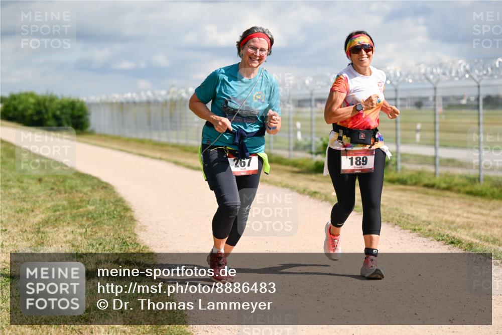 14.09.2025 - Airport Race Dr. Thomas Lammeyer http://msf.ph/oto/8886483 14.09.2025 12:46:15 Laufen 267, 189 meine-sportfotos.de