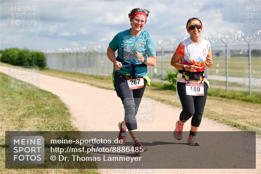 14.09.2025 - Airport Race Dr. Thomas Lammeyer http://msf.ph/oto/8886485 14.09.2025 12:46:15 Laufen 267, 189 meine-sportfotos.de