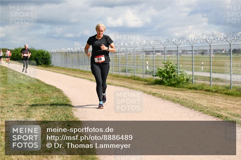 14.09.2025 - Airport Race Dr. Thomas Lammeyer http://msf.ph/oto/8886489 14.09.2025 12:46:43 Laufen 59 meine-sportfotos.de