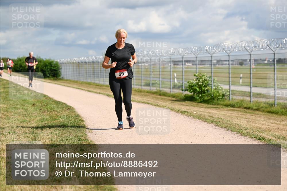 14.09.2025 - Airport Race Dr. Thomas Lammeyer http://msf.ph/oto/8886492 14.09.2025 12:46:43 Laufen 59 meine-sportfotos.de