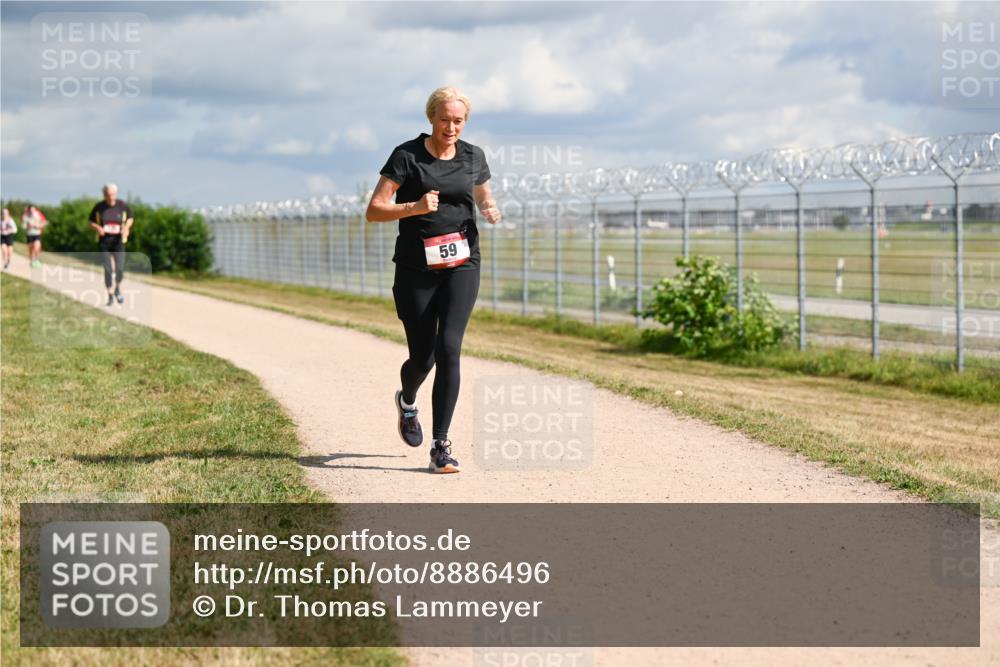 14.09.2025 - Airport Race Dr. Thomas Lammeyer http://msf.ph/oto/8886496 14.09.2025 12:46:44 Laufen 59 meine-sportfotos.de