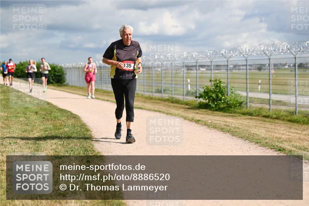 14.09.2025 - Airport Race Dr. Thomas Lammeyer http://msf.ph/oto/8886520 14.09.2025 12:46:54 Laufen 135 meine-sportfotos.de