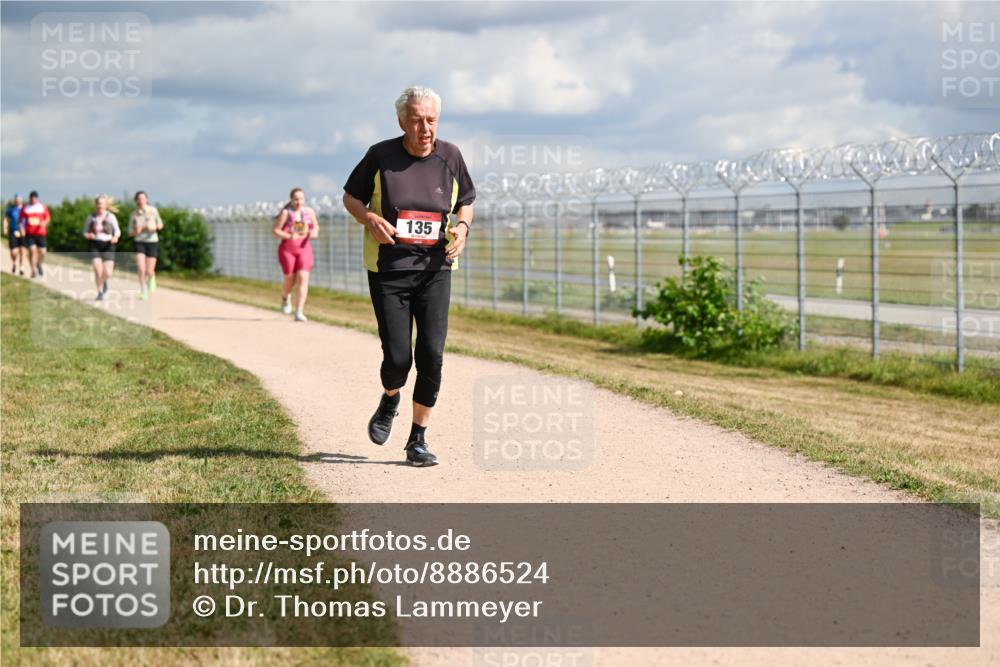 14.09.2025 - Airport Race Dr. Thomas Lammeyer http://msf.ph/oto/8886524 14.09.2025 12:46:54 Laufen 135 meine-sportfotos.de