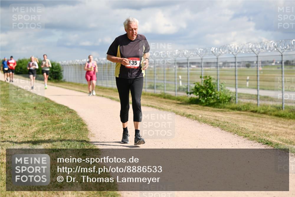 14.09.2025 - Airport Race Dr. Thomas Lammeyer http://msf.ph/oto/8886533 14.09.2025 12:46:55 Laufen 135 meine-sportfotos.de