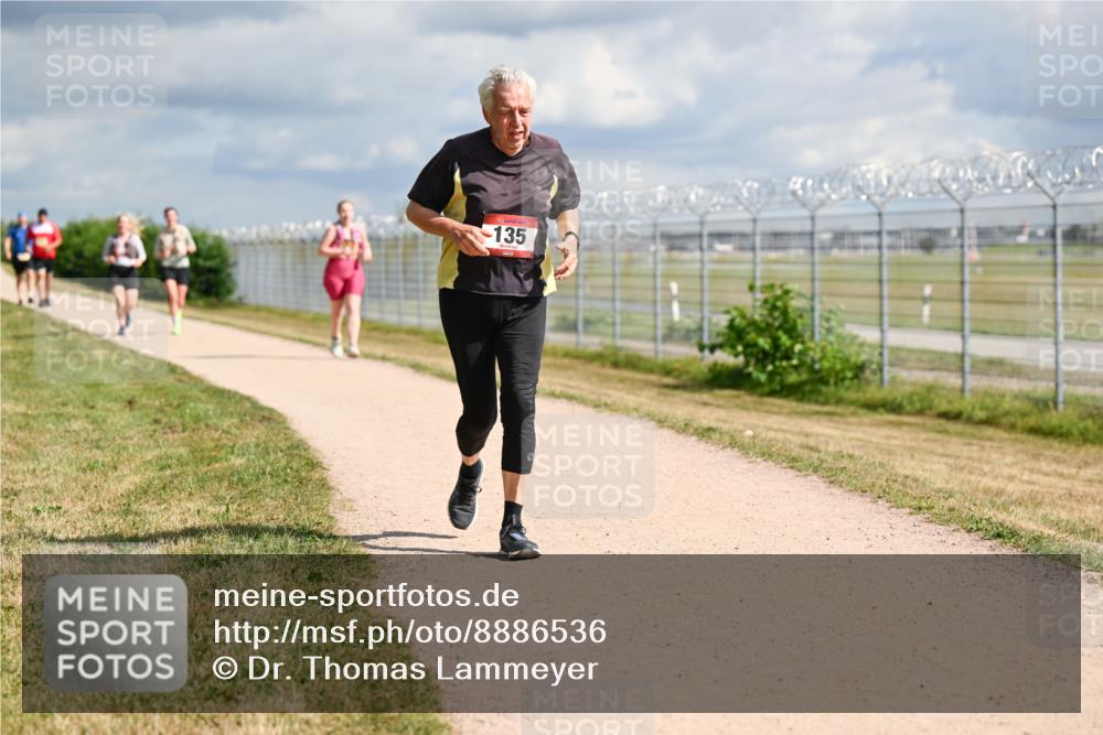 14.09.2025 - Airport Race Dr. Thomas Lammeyer http://msf.ph/oto/8886536 14.09.2025 12:46:55 Laufen 135 meine-sportfotos.de