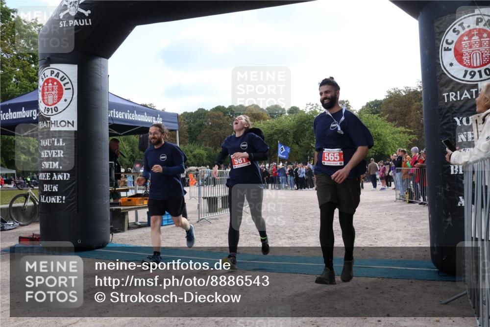 14.09.2025 - Stadtparktriathlon Strokosch-Dieckow http://msf.ph/oto/8886543 14.09.2025 11:22:20 Ziel 581 meine-sportfotos.de