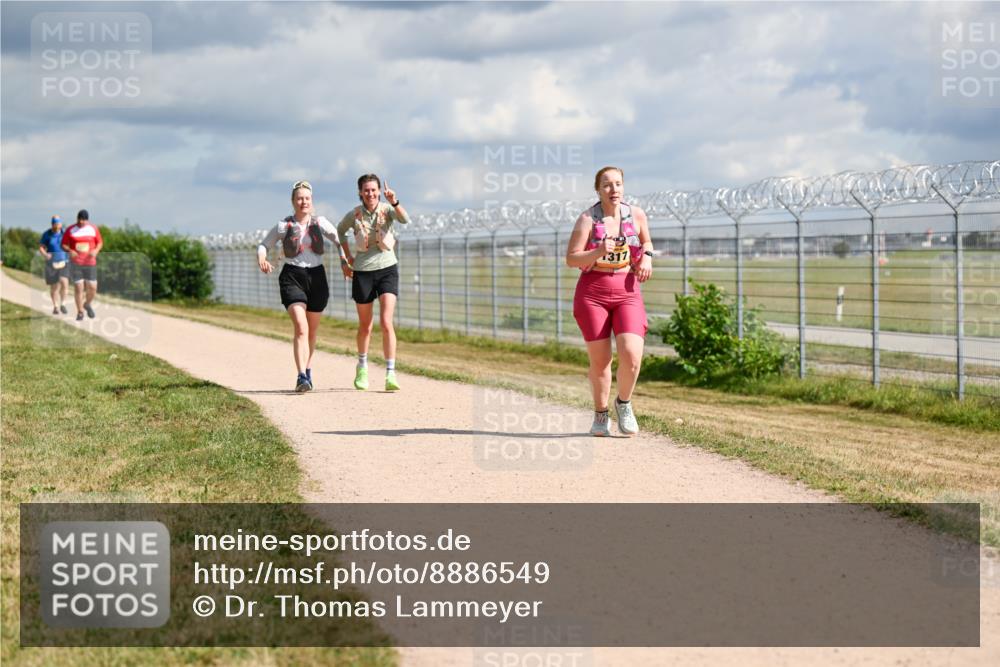 14.09.2025 - Airport Race Dr. Thomas Lammeyer http://msf.ph/oto/8886549 14.09.2025 12:47:01 Laufen 317 meine-sportfotos.de