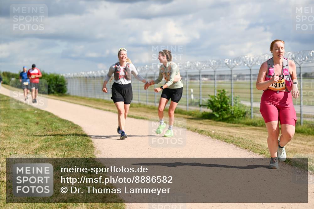 14.09.2025 - Airport Race Dr. Thomas Lammeyer http://msf.ph/oto/8886582 14.09.2025 12:47:03 Laufen 317 meine-sportfotos.de