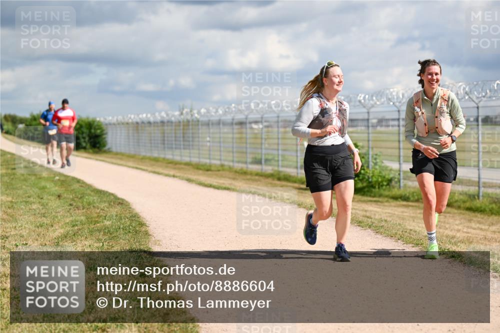 14.09.2025 - Airport Race Dr. Thomas Lammeyer http://msf.ph/oto/8886604 14.09.2025 12:47:05 Laufen  meine-sportfotos.de