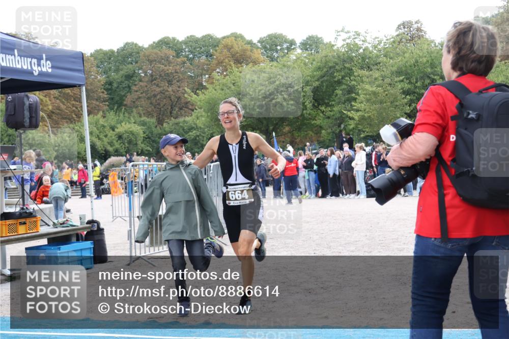 14.09.2025 - Stadtparktriathlon Strokosch-Dieckow http://msf.ph/oto/8886614 14.09.2025 11:23:44 Ziel 664 meine-sportfotos.de