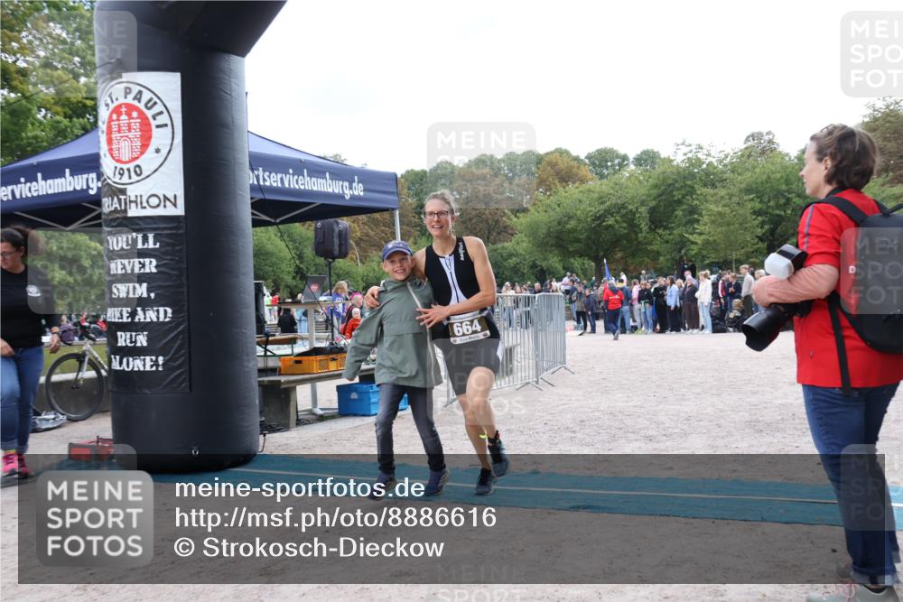 14.09.2025 - Stadtparktriathlon Strokosch-Dieckow http://msf.ph/oto/8886616 14.09.2025 11:23:45 Ziel 664 meine-sportfotos.de
