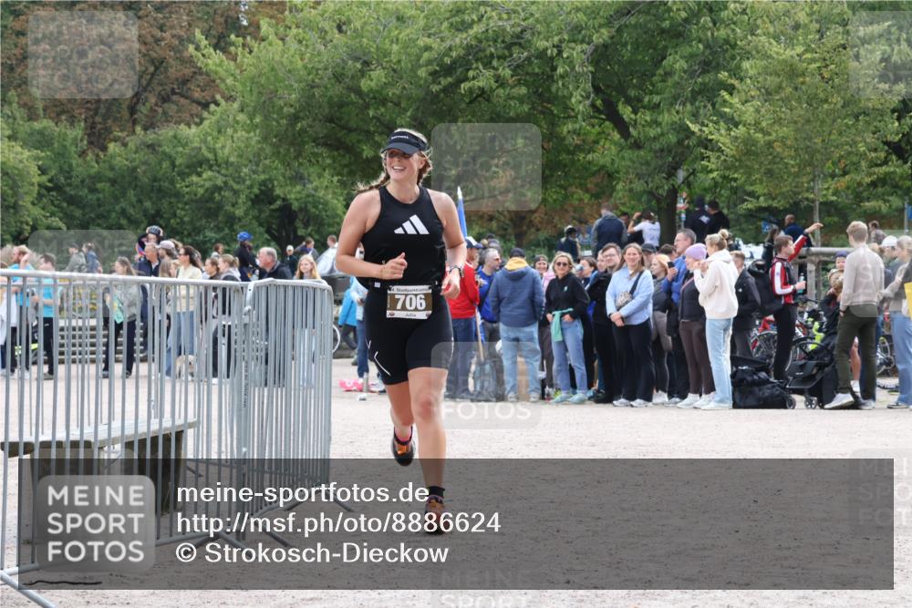 14.09.2025 - Stadtparktriathlon Strokosch-Dieckow http://msf.ph/oto/8886624 14.09.2025 11:24:57 Ziel 706 meine-sportfotos.de